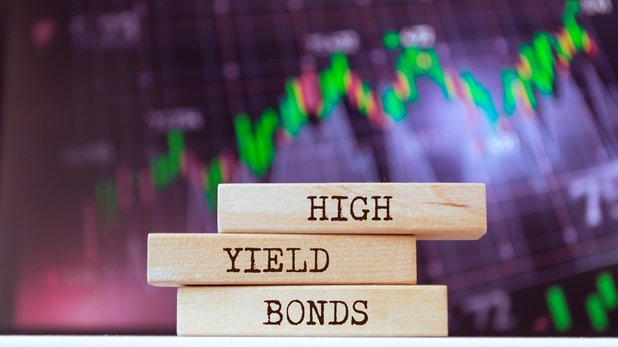 Investment Grade Bonds vs. High-Yield Bonds: Risks and Rewards